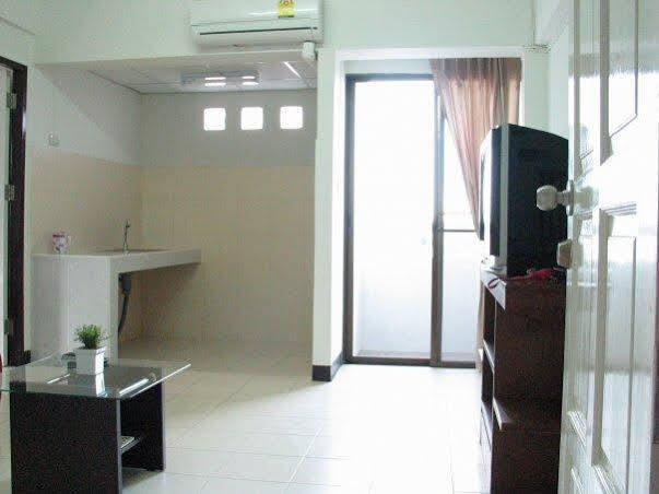Living Naraa Place Penginapan Bangkok
