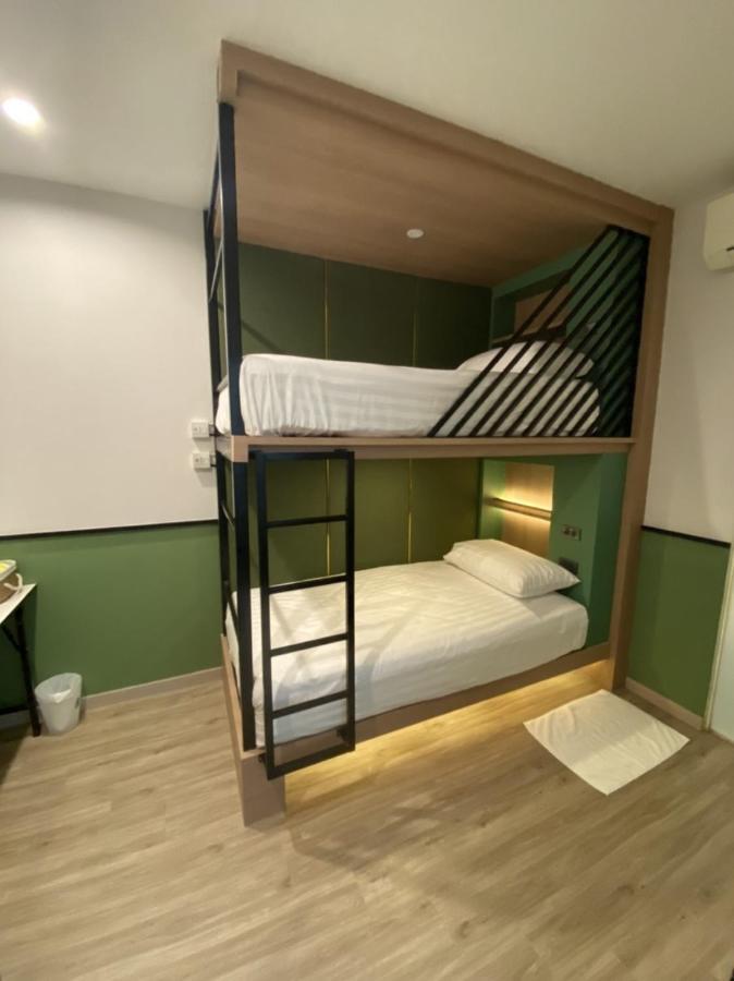 Rumah tetamu Malades House 2*