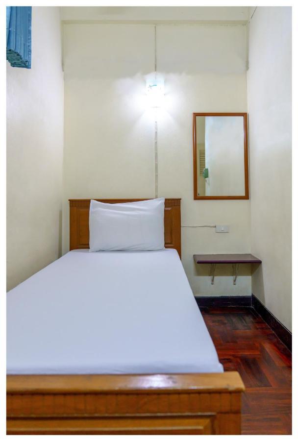 Hostel Mom Bangkok