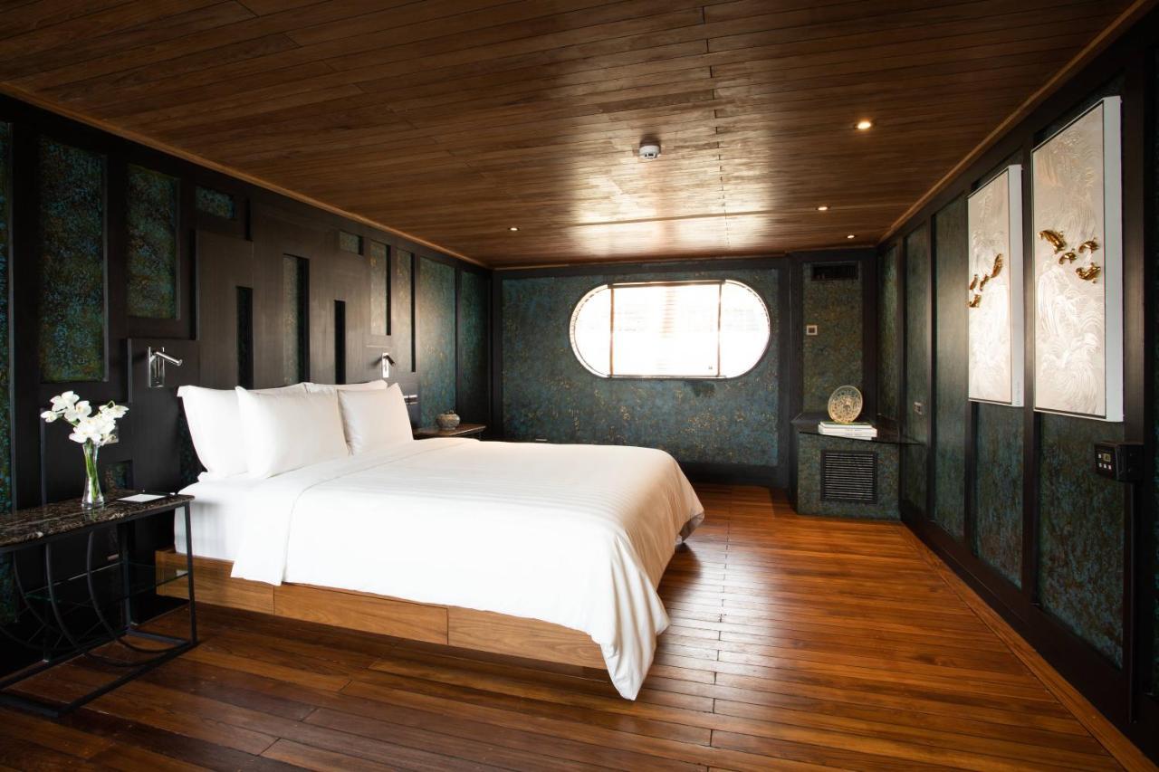 Loy Pela Voyages Bangkok