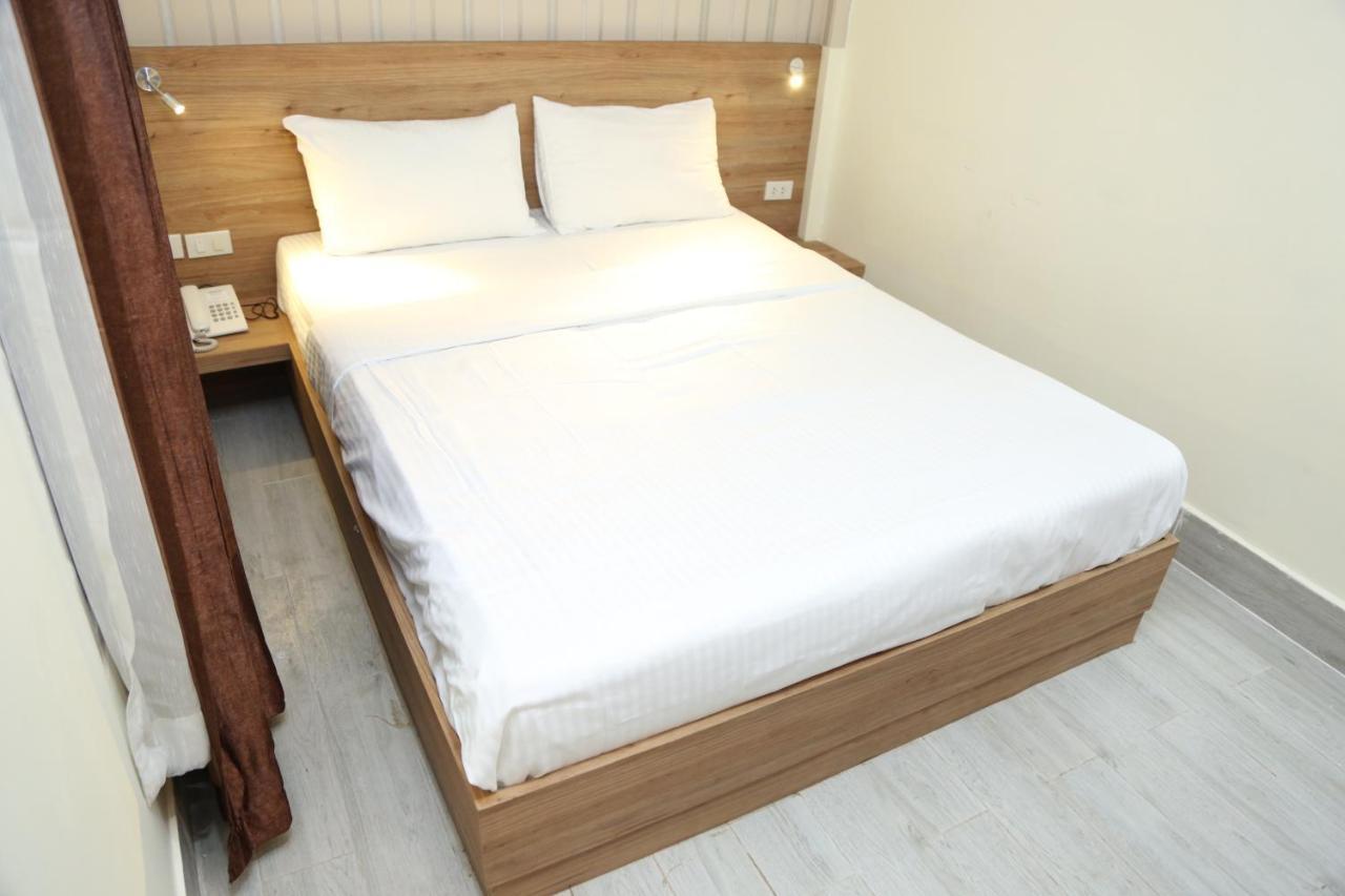 Rose Nana Hotel