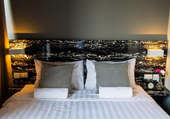 V Varee Hotel