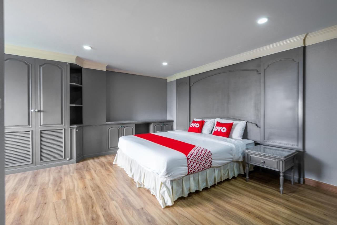 Oyo 1042 Boon's Hotel