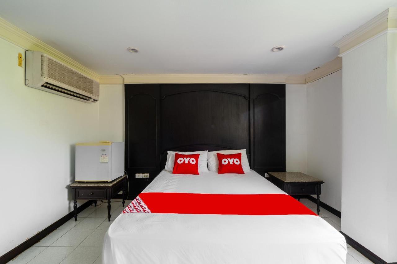 Oyo 1042 Boon's Hotel
