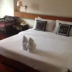 Suda Palace