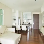 Ivy Thonglor 55