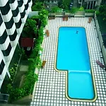 Omni Tower Cozy Apartment Nana Bts
