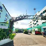 Green Apartment Kaset