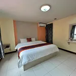 Aryan Suites Hotel