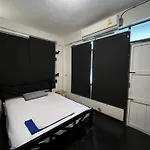 Silom Rainbow Dreamcatcher Hostel