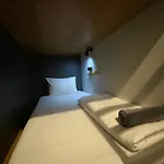 Ekanek Hostel (Adults Only)