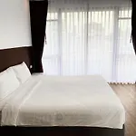 Nantiruj Tower - นันทิรุจ ทาวเวอร์ เซอร์วิสอพาร์ทเม้นท์ สุขุมวิท ซอย 8