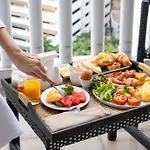 Phachara Suites Sukhumvit