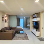 Condominium - Sukhumvit Soi 5 Bts Nana- Room Size 47M2