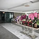 51 Suanplu Residence