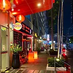 Sukhumvit13 Luxury Suite