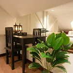 Nivas Wanit 3Br 1Sfb Yaowarat Mrt Entirehome 85Sqm