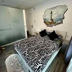 Comfy Crib Hostel