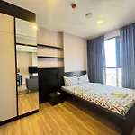 The St-Age Condo-Huai Khwang