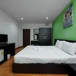 Dancenter Khaosan Park Hotel