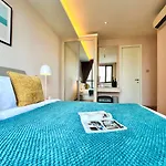 Stylish Modern 1Br - Ultra Fast Wifi - Bts Phrom Phong