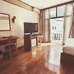 Ocean @ Livingstones Urban Boutique Resort