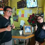 Home Hug Hostel (Adults Only)