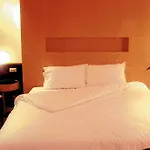 Strand Inn Hotel
