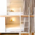 Simple To Sleep Hostel