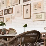 Casa Vimaya Riverside
