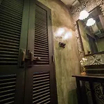 Chao Hostel