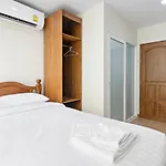 Royale 8 Ville Guest House