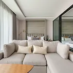 Sukhumvit Asok Modern Suite