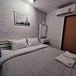 White House Hostel