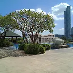 Baan Sathorn Riverfront