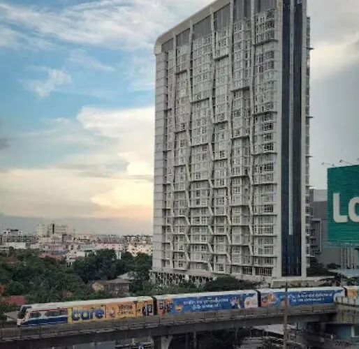 High-Class 2Bed Skyview Condo Just 1-Step From Bts Onnut
