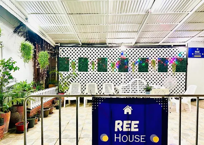Ree House-Asoke Bts