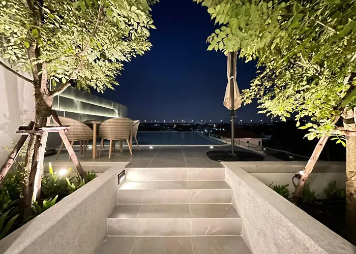 The Pearl Residence House