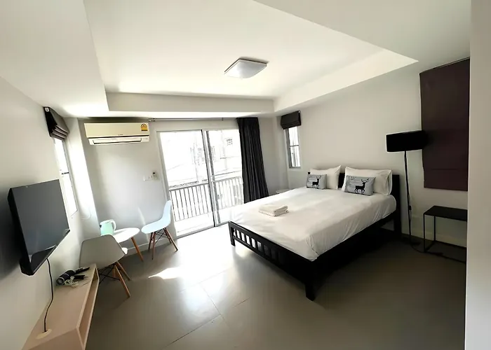 X Mitr Inn The Grand Palace Bangkok - Mrt Samyot Station