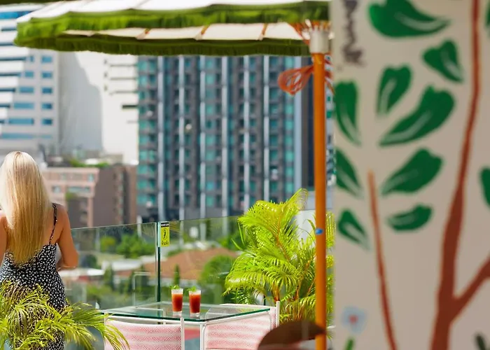 Public House Hotel - Sukhumvit 31