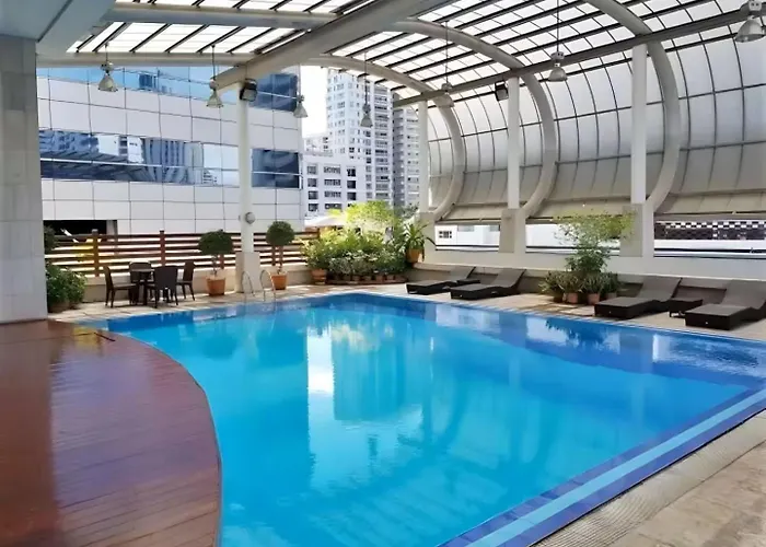 Extremely Spacious Cool Asoke Sleeps 8 250Sqm