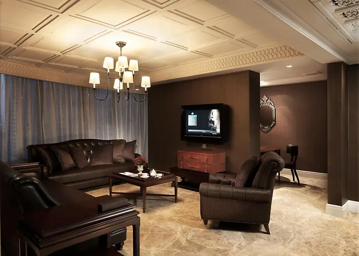 Hotel Muse Bangkok Langsuan - MGallery - SHA PLUS Certified