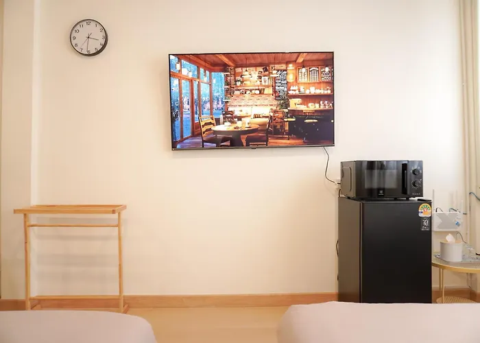 Buddy House - Spacious Triple Room In Chinatown, Walk To Mrt