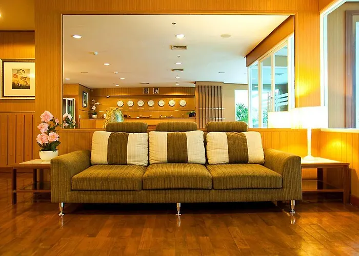 The Laurel Suite