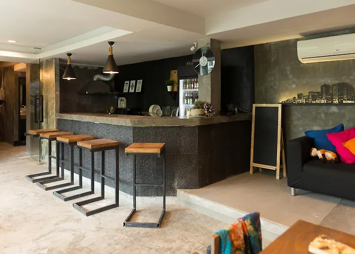 Revolution Hostel Asoke
