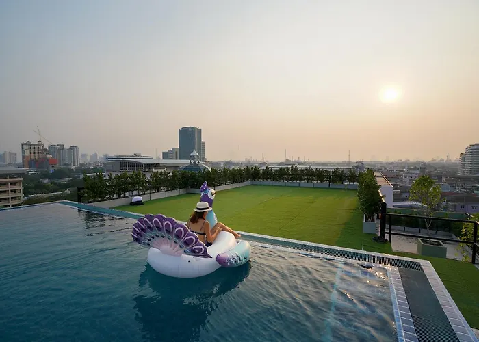 Romance Hotel Sukhumvit 97