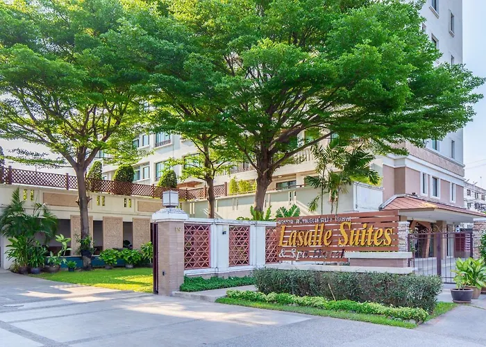Lasalle Suites Hotel & Residence
