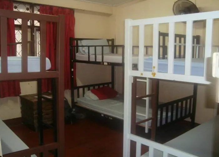 Khaosan Rainbow Hostel