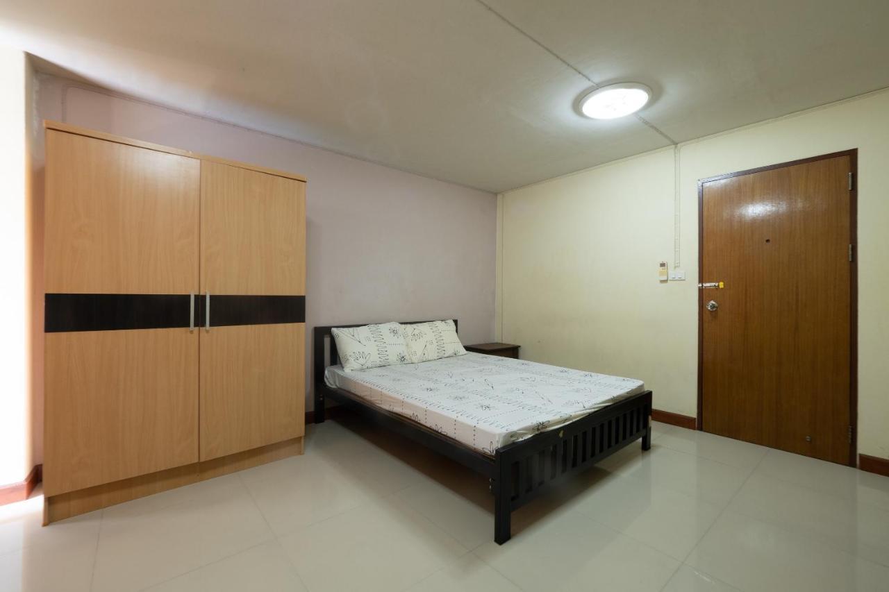 Hotel Oyo 1071 Baan Tevej Bangkok