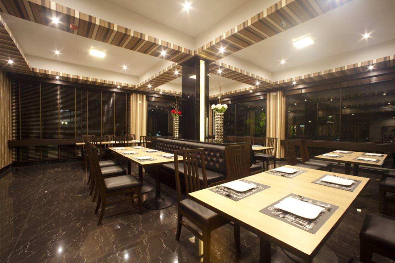 Chateau De Sukhumvit Aparthotel 3*